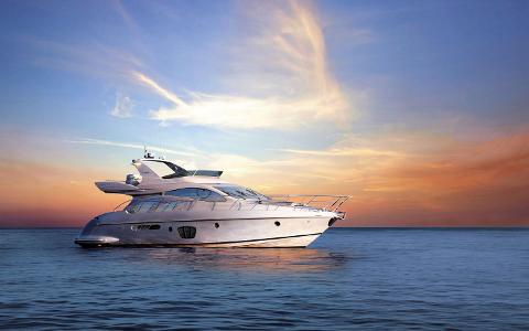 Island Hopping in Style + Azimut 70